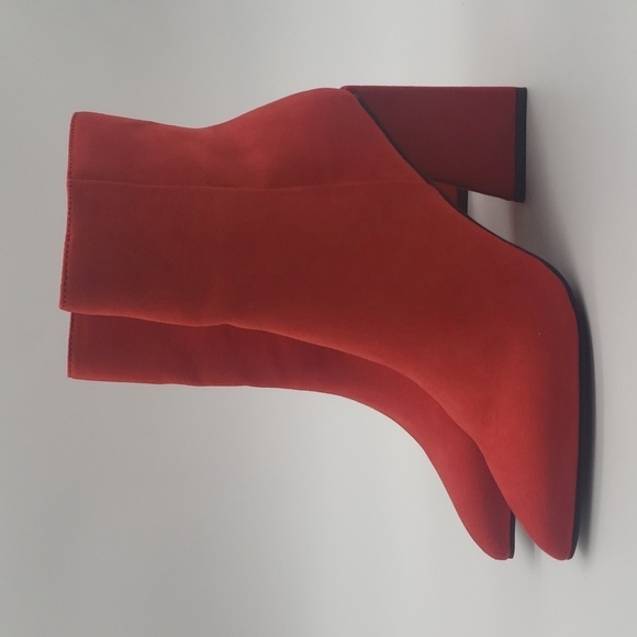 750- Bar lll Women's Knee Boots Asyaf Red Color Size 7 M - Picture 2 of 9